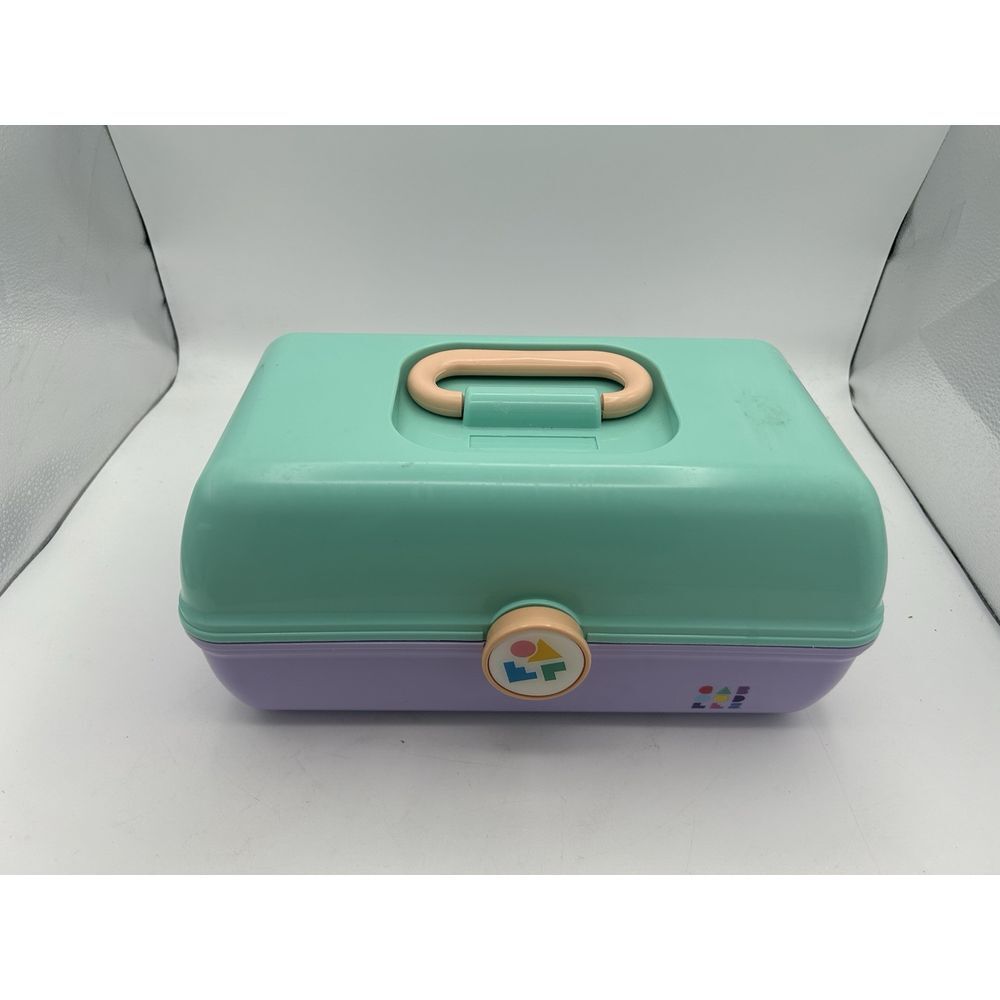 Caboodles On-The-Go Girl Sea foam Lid & Lavender Base Vintage Case
